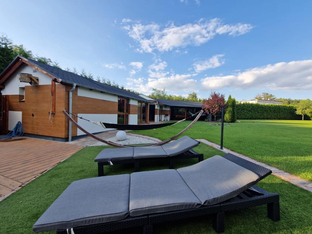 Ostoja Villa Karpicko ภายนอก รูปภาพ
